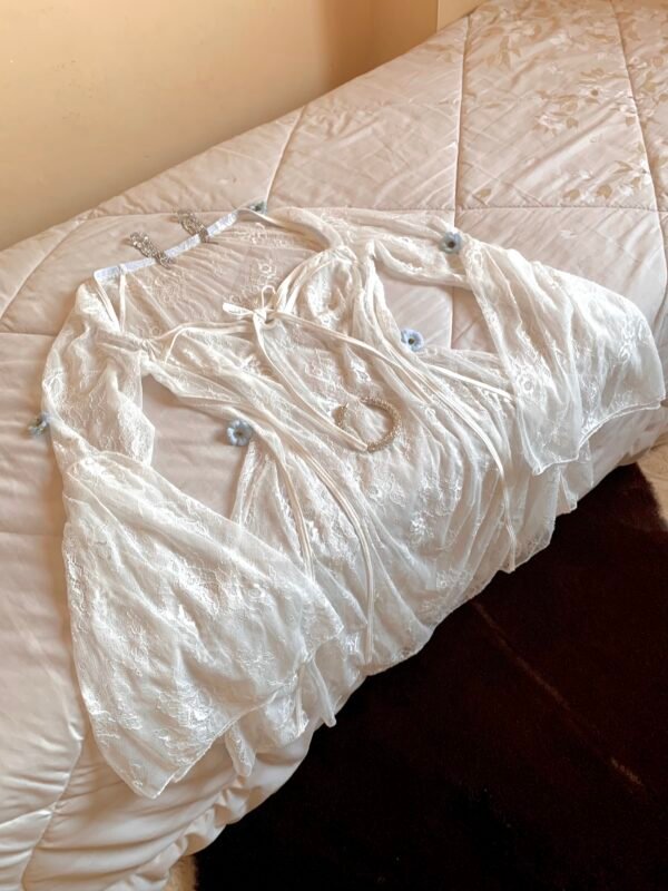 Robe dentelle blanche évasée courte