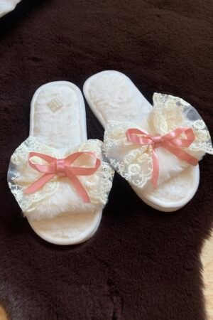 Pantoffle Blanche a papillon dentelle